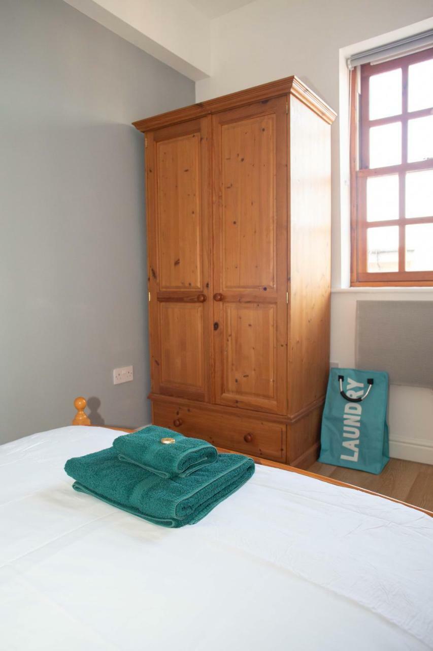 Quire Court Apartment Gloucester Ngoại thất bức ảnh